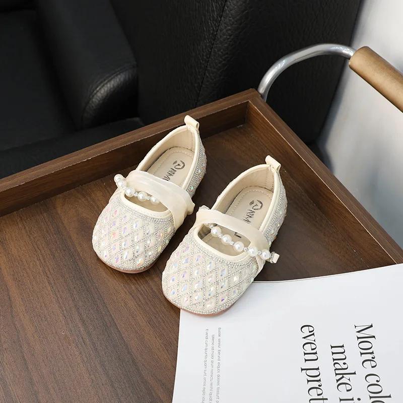 

Детская кожаная обувь, милые шикарные туфли принцессы для девочек, балетки, универсальные детские модные повседневные туфли на плоской подошве, весна-осень, новинка 23 бежевый