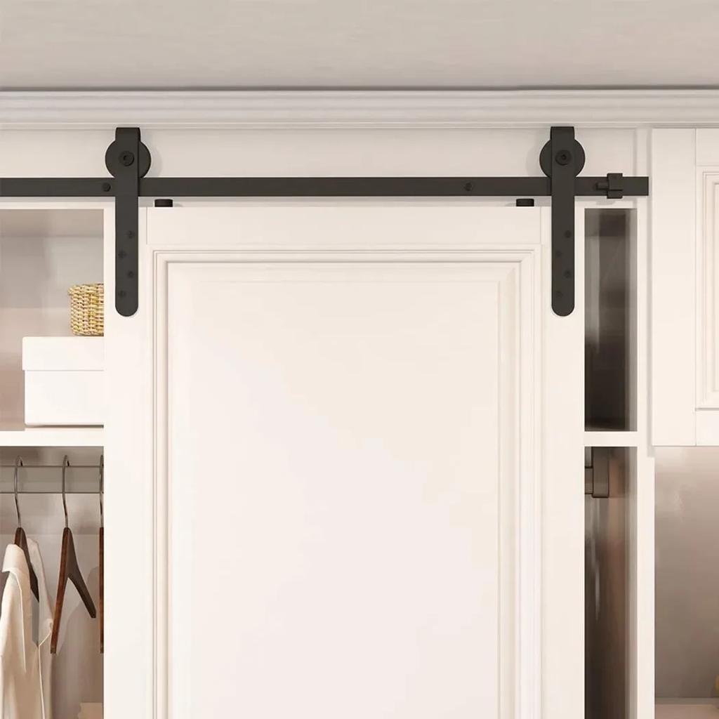 1 sada Posuvné sady systému Mini Barn Door Hladký tichý horní věšák Držák skříní Sady kování pro posuvná dvířka stodoly