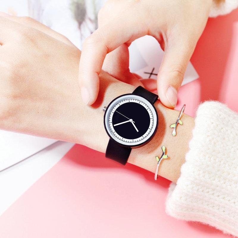 

Style, Temperament, Girl Watch, Student Girlfriend, Simple Casual, Retro Style, Junior High School Student Small Quartz Watch
