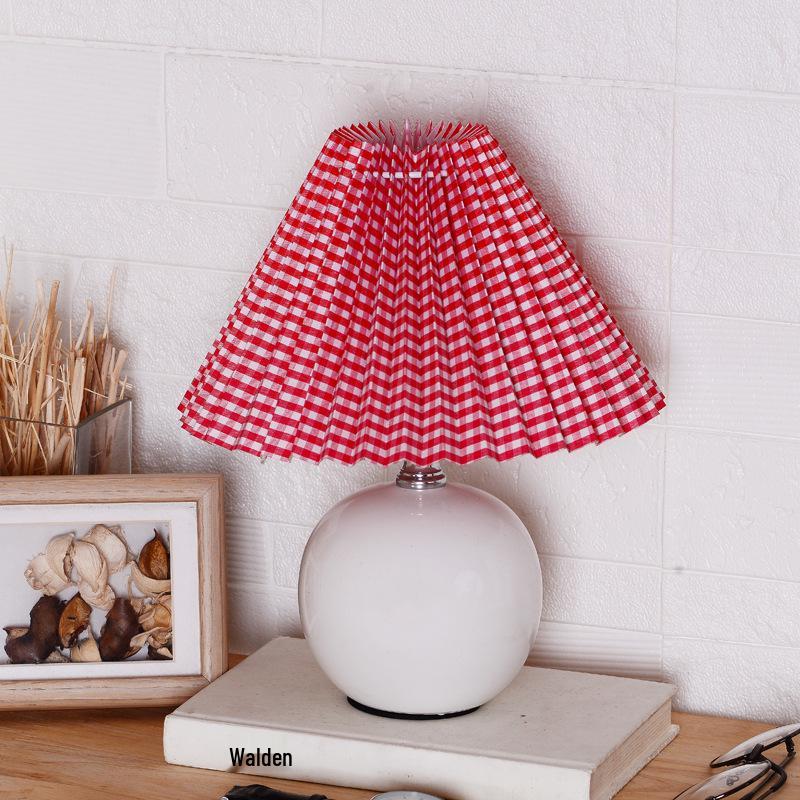 Retro Ceramic Pleated Table Lamp - Mid-Century Style for Bedroom or Wedding Decor