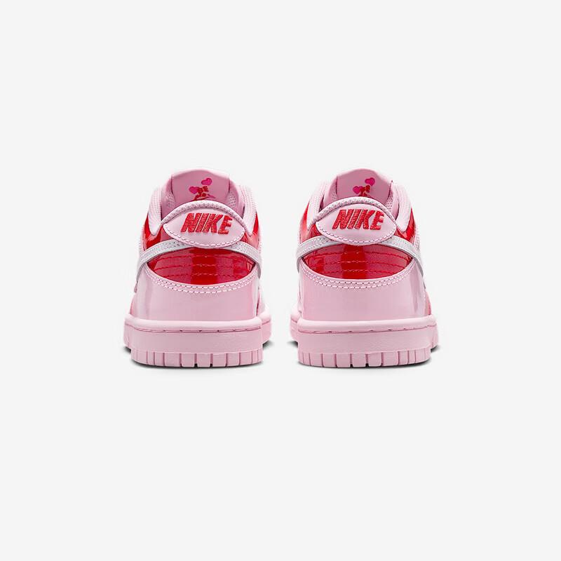 Nike Women's Dunk Low Sneakers