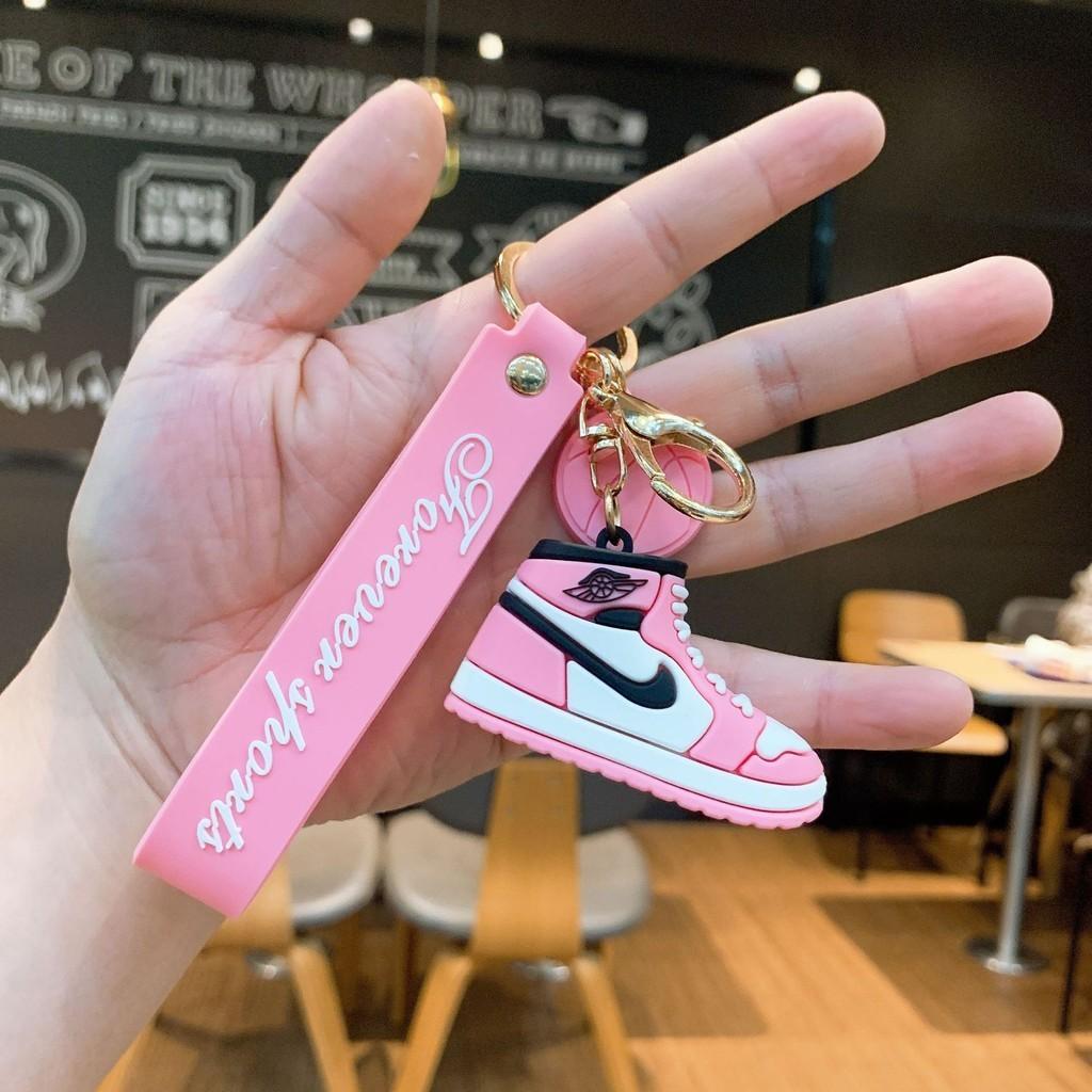 Basketball Aj Schuhe Schlüsselanhänger Silikon Kreativ Tasche Autoschlüsselanhänger Anhänger Großhandel Schlüsselring StyleA brown