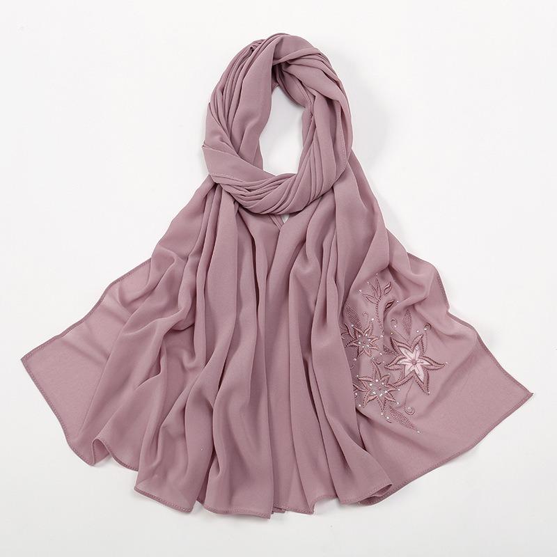 Malaysia and Indonesia hot-selling new chiffon embroidery hot diamond solid color headscarf women, simple and versatile large size long towel
