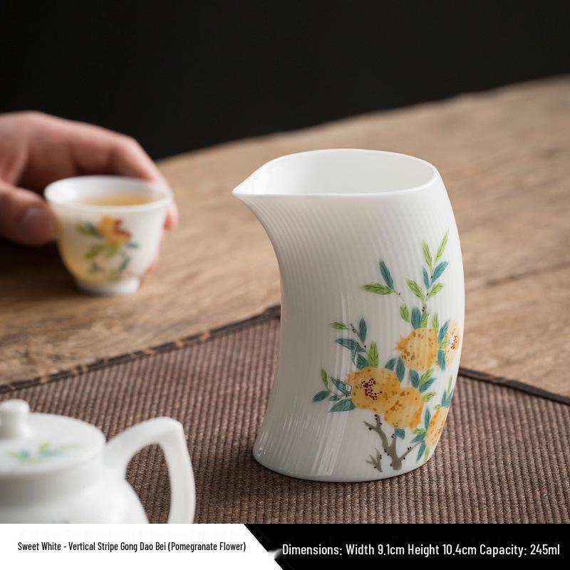 Mutton Fat Jade Horseshoe Gongdao Tea Set Accessories: Kung Fu Tea Cup and Distributor