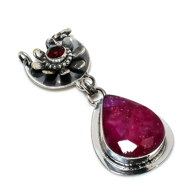 Kashmir Ruby Gemstone Pendant 925 Sterling Silver- Handmade Design, Everyday Wear Jewelry, Unique Red Garnet Pendant Mother's Day Gifts