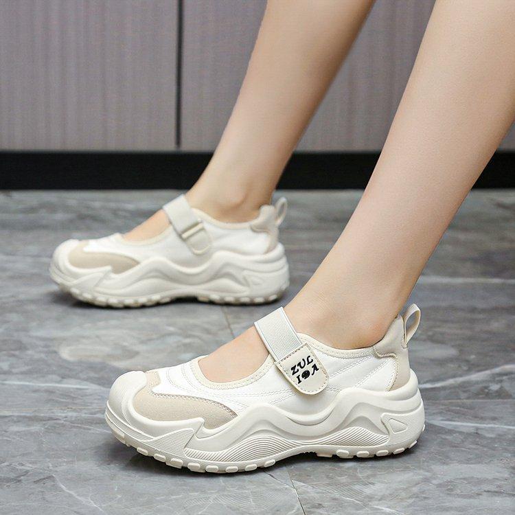 Retro Forrest Gump training shoes 2025 summer and autumn new thick-soled Velcro sports sandals women's shallow mouth Mary Jane women's shoes