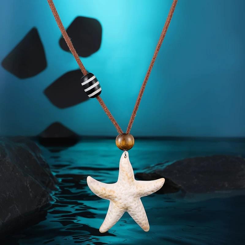 Starfish Pendant Summer Necklace: Beach-Ready Accessory for Women with Skirts and Sweaters
