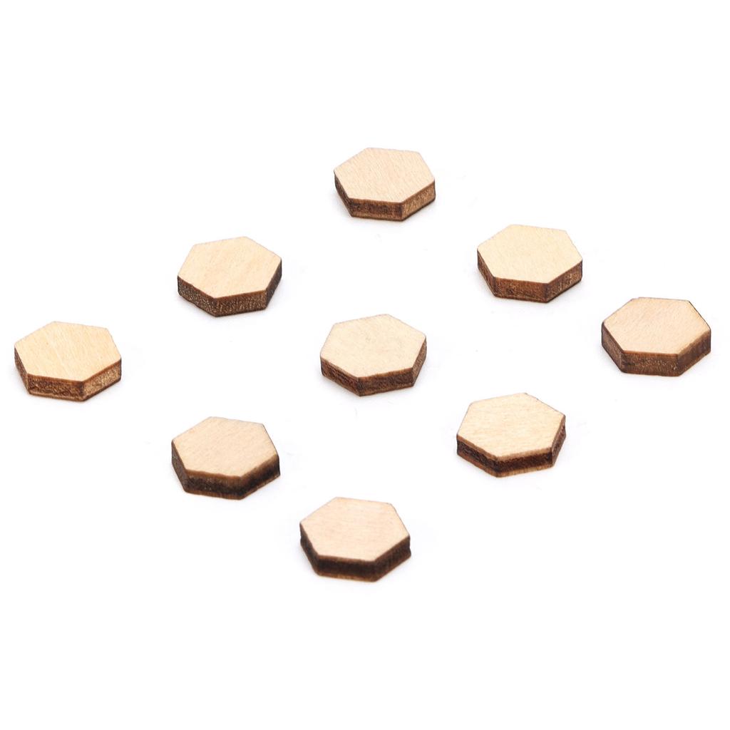 600Pcs Wood Blocks 0.4in Rugged Durable Safe Doodle Decoration Wood Chip Hexagon for Birthday