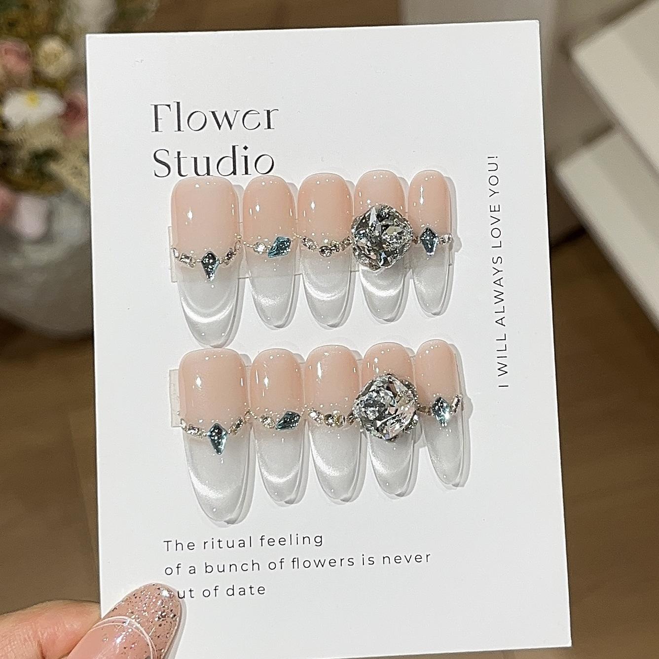 

Холодный и сломанный белый лунный свет улыбка кошачий глаз французский бриллиант темперамент носимые доспехи L