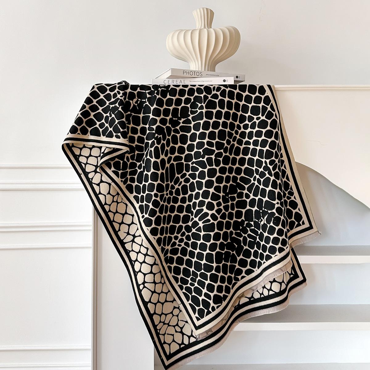 

Ретро Высококачественный Текстурированный Шарф из Имитации Кашемира для Женщин, Утолщенный на Осень и Зиму, Теплый, Ветрозащитный и Холодостойкий, Студенческий Шарф Шаль 185x65cm