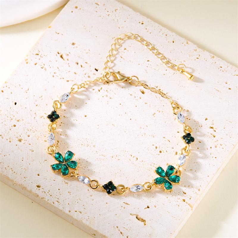 Charm Red Crystal Zircon Flower Bracelet For Women Vintage Boho Full Rhinestone Flowers Bangles Girls Party Christmas Jewelry