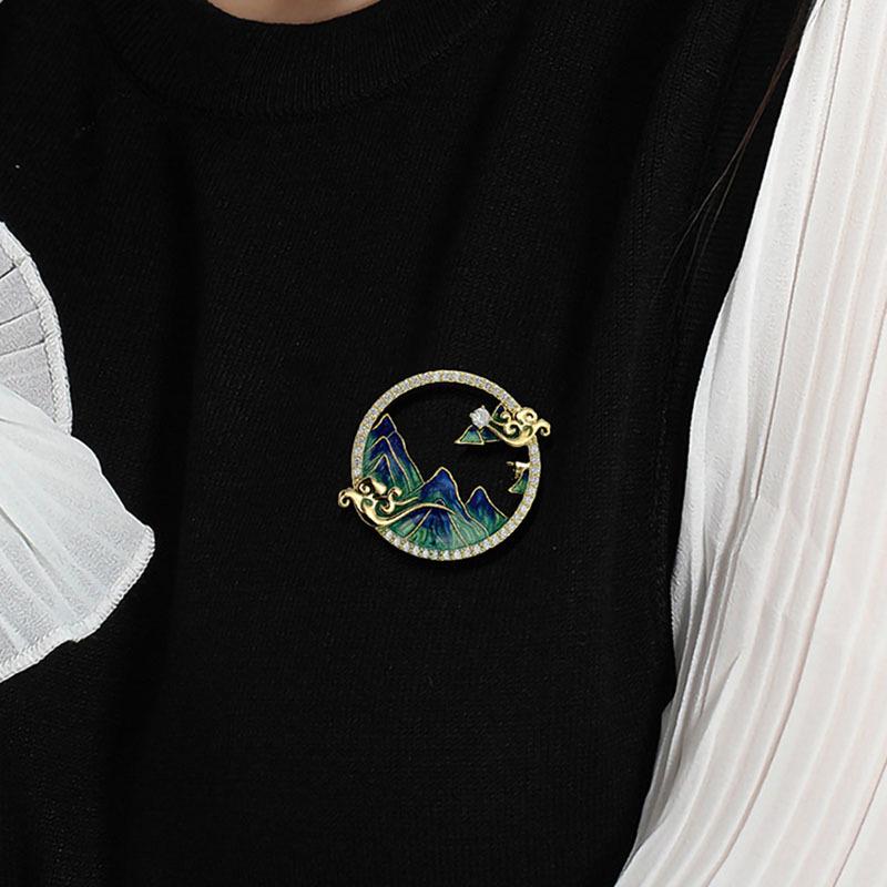 A Thousand Li Rivers & Mountains Brooch: Elegant Chinese-Style Women's Pin & Corsage Accessory