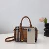 Velkokapacitní klasická pruhovaná kostkovaná taška přes rameno PU Crossbody Tote s nastavitelným popruhem na zip pro každodenní použití
