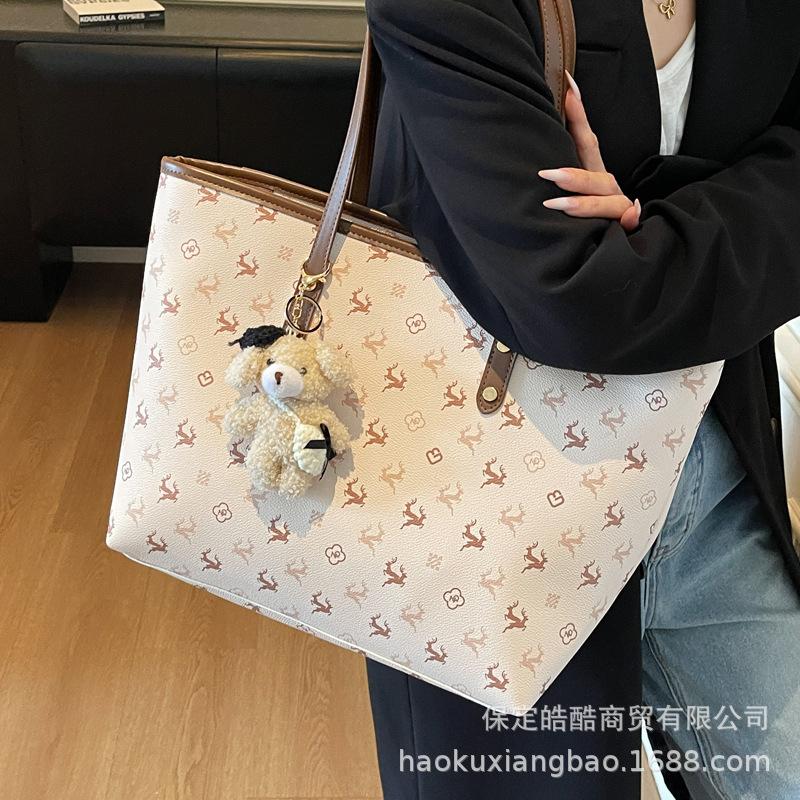 Fashion large-capacity bag women's 2025 new commuter versatile shoulder bag, high-end sense going out to work tote bag