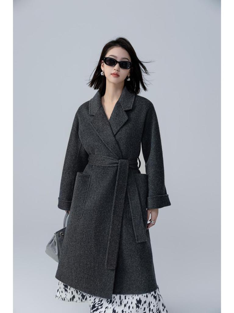 Petite Women's Mid-Length Camel Wool Coat - Loose Double-Faced Cashmere with Tie-Waist for Autumn and Winter.