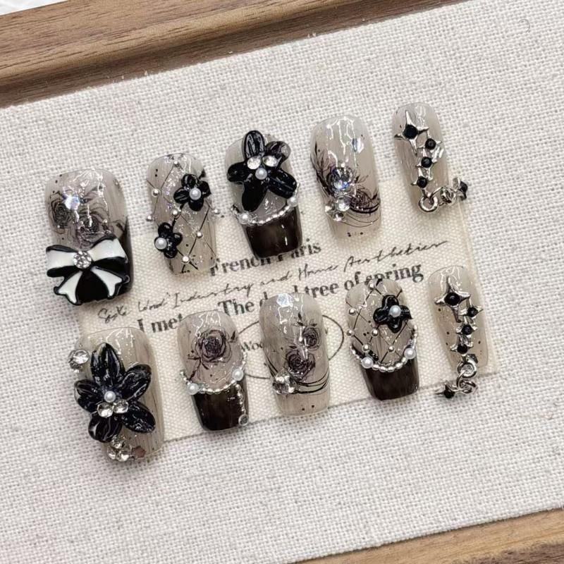 Handcrafted Short Press-On Nails With Dark Floral 3D Embossed Design Women Girls Natural-Looking False In M/S/XS