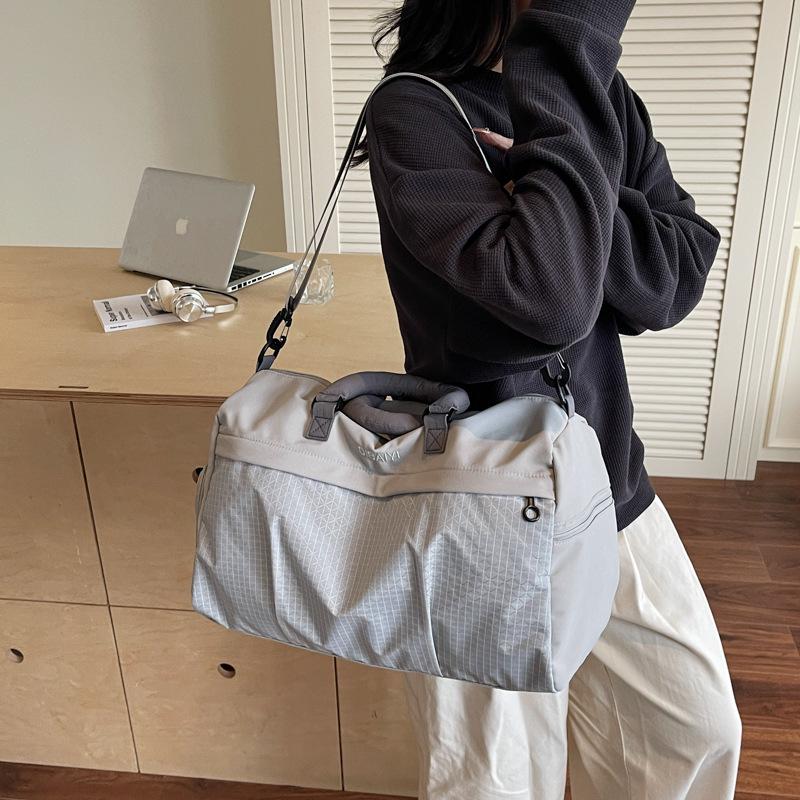 Plaid Handbag: Travel & Fitness Bag with Wet/Dry Separation and Shoe Compartment