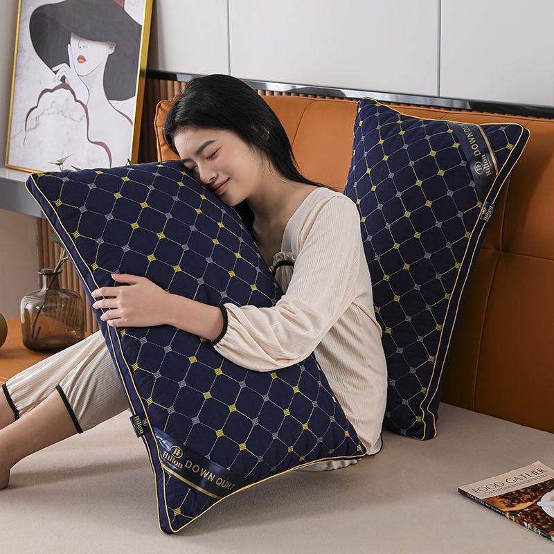 

Незминаючі Високі Подушки Пара з Наволочками - Підтримка Шиї Готельного Якості Перо та Бавовна з Шовком для Домашнього Використання Medium Pillow 750g Single