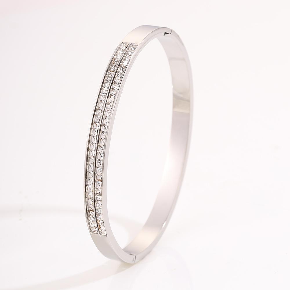 Titanium Steel Non-fading Women's Light Luxury Personalized Design Gold Fashion Trend Jingle