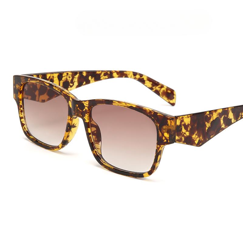 Online Celebrity New Sunglasses UV Box Outdoor Driving Sunglasses Personalized Street Sunglasses.