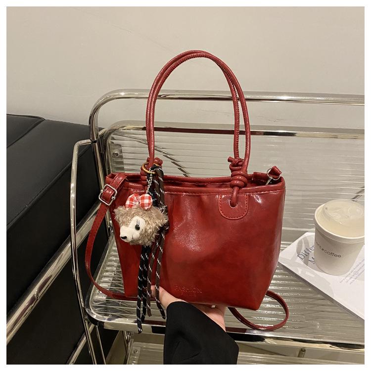 

Женская ретро сумка-корзина через плечо 2024 года - Универсальная и модная Without Pendant красный