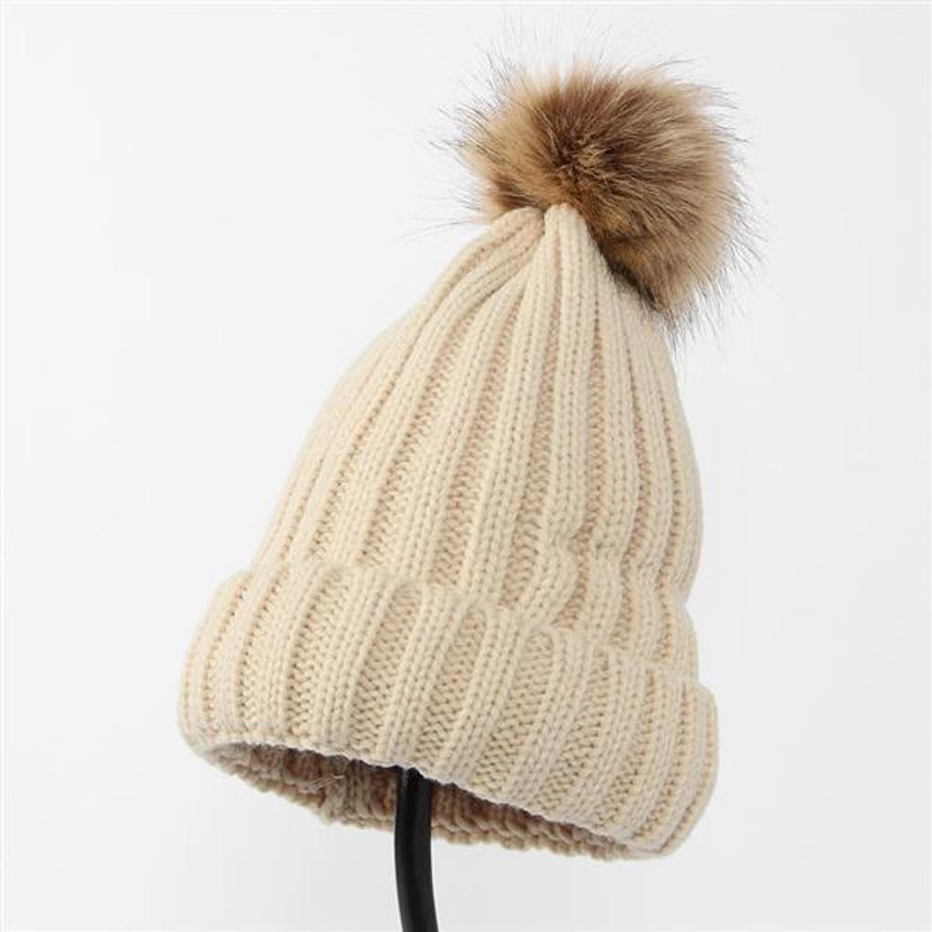 Winter Pom Pom Hat / Beige Knit Hat