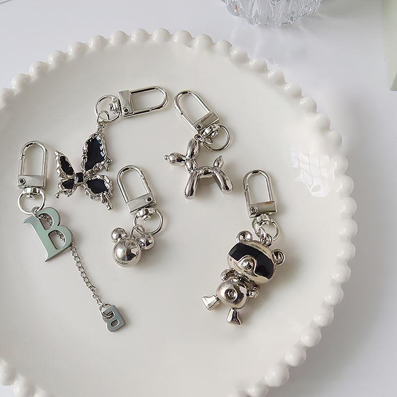 Autumn And Winter  Cool Wind Butterfly Balloon Dog Key Chain Cool Fun Bag Pendant Lovers Girlfriends Gift