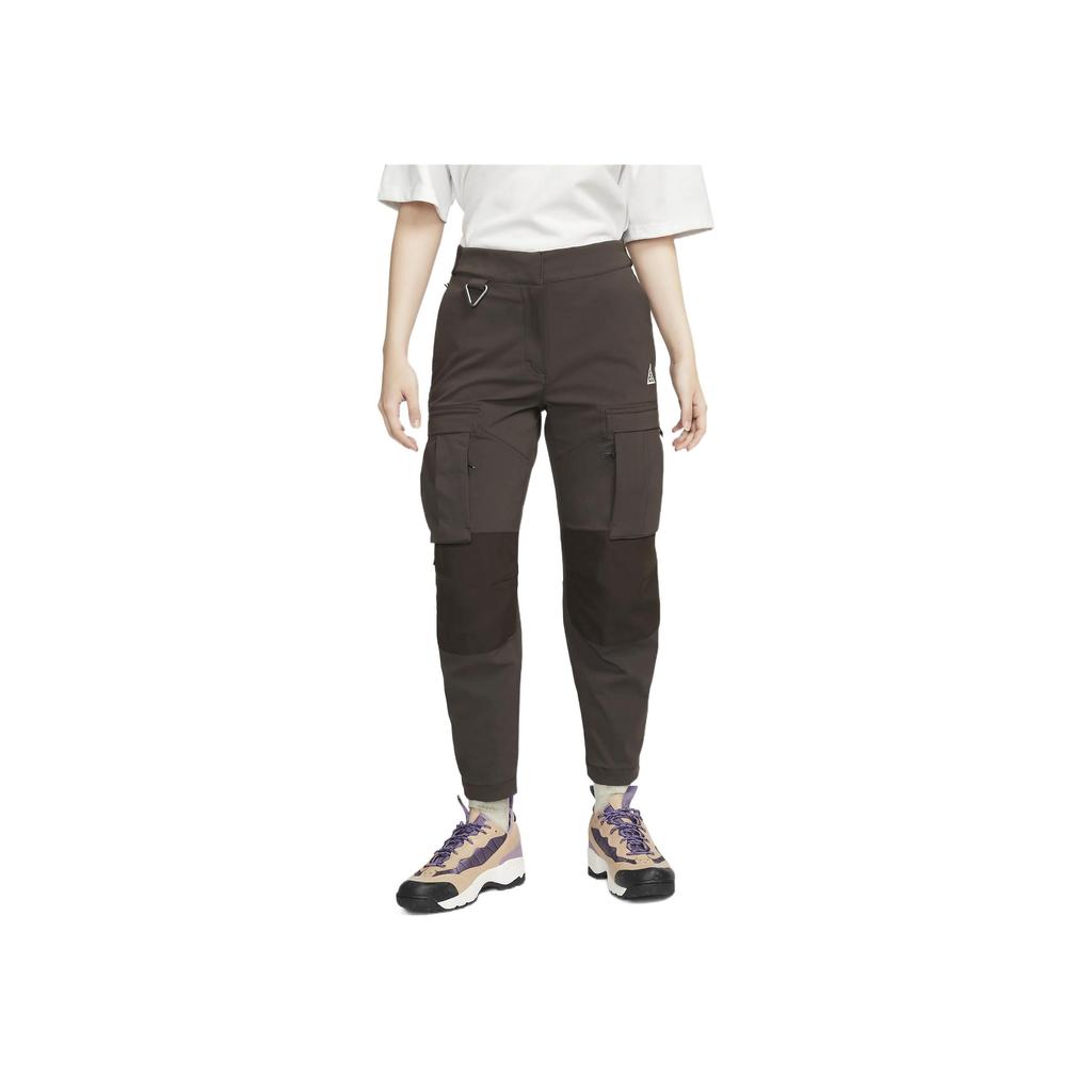 Nike Women's ACG Smith Summit Cargo Pants Velvet Brown CV0618-220