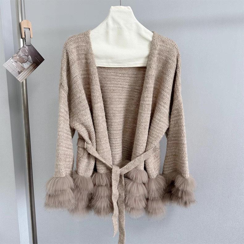 Lazy & Charming Women's V-neck Knitted Cardigan with Fox Fur - 2025 Autumn/Winter Collection