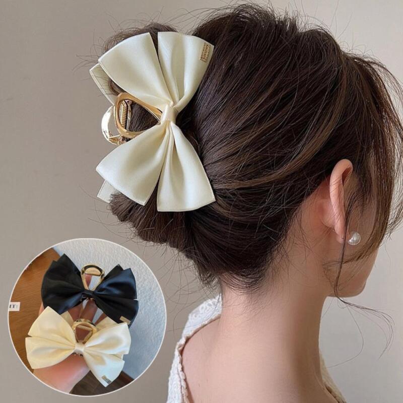 Feminine ribbon hair clip and silky hair pin for guests ivory