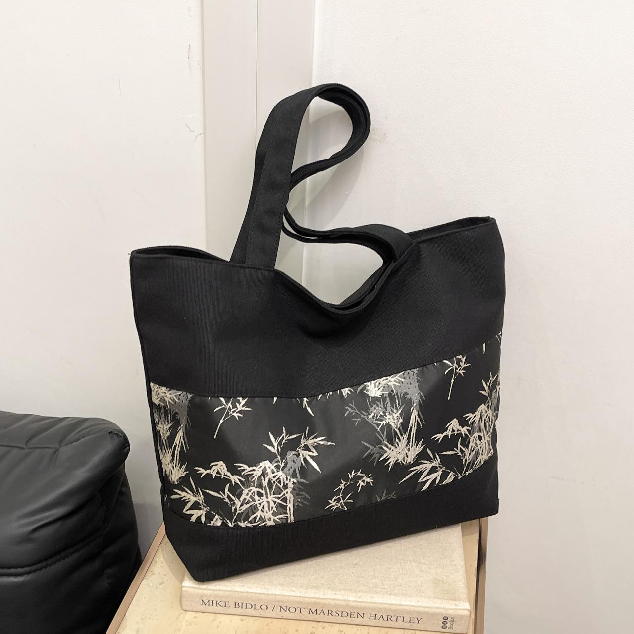 

Splicing printed canvas bag Going out shopping Women s portable shopping bag Large capacity versatile men s and women s shoulder bag чёрный
