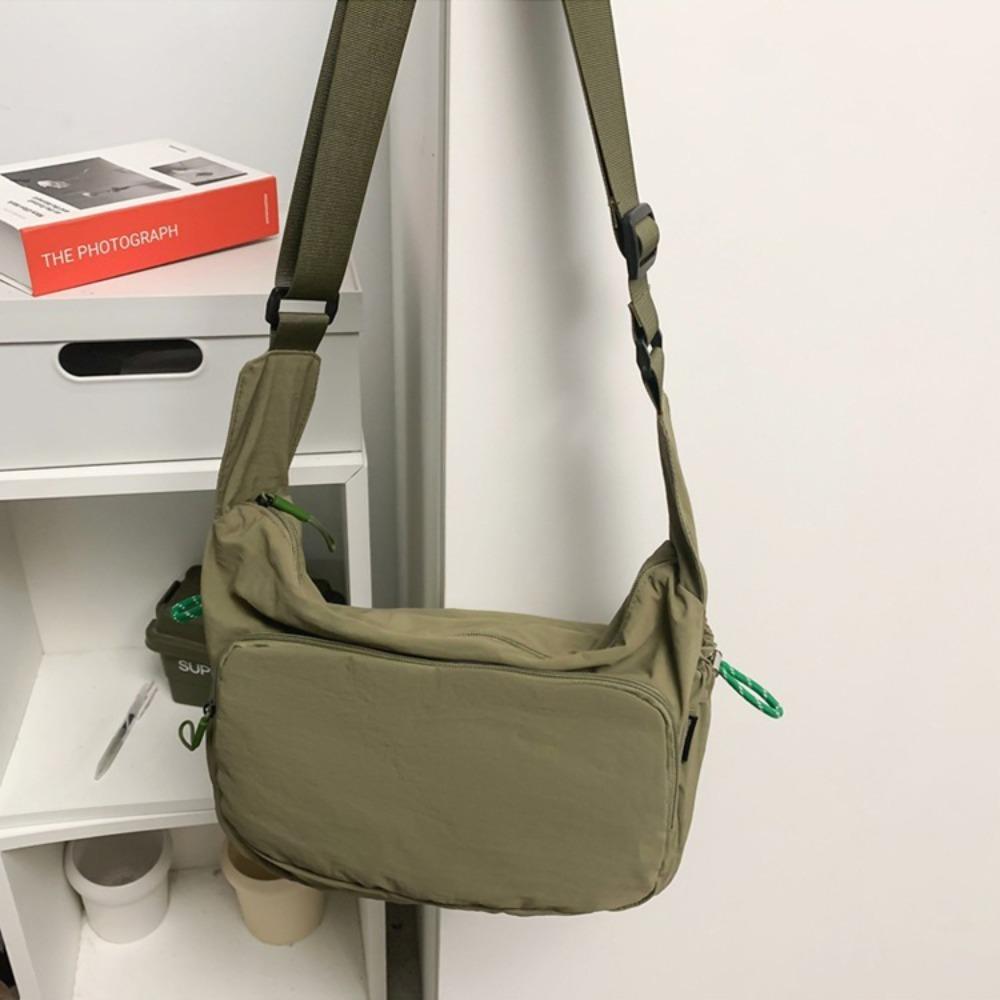 

Fashion Sport Shoulder Bag Fitness Nylon Bag Leisure Crossbody Bag Unisex