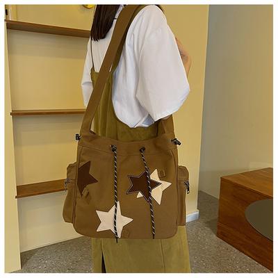 Canvasväska Kvinnors tygväska med stor kapacitet Star Academy Style Axelväska Crossbody-väska