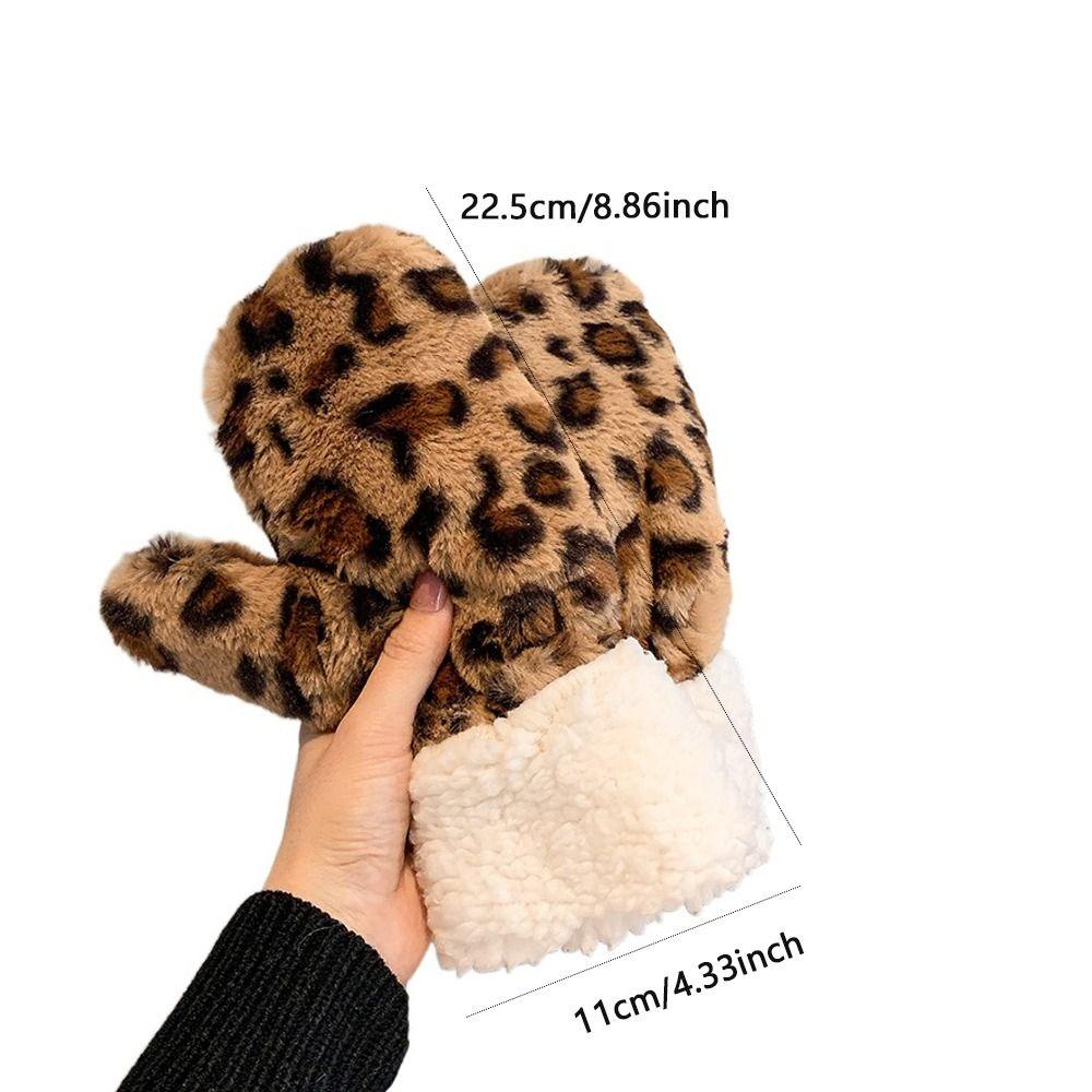 Halter Design Plush Gloves Cow Printed Christmas Mittens Autumn Gloves  Outdoor Activities