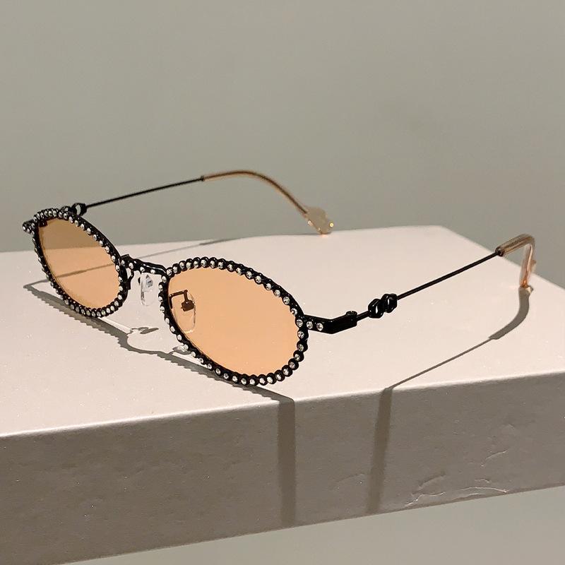 Vintage Punk Luxury Brand Designer Diamond Oval Sunglasses Women Sun Glasses For Female Uv400 Trendy Small Frame Crystal Shades
