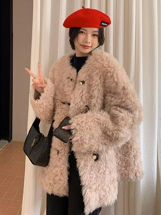 Women's Trendy Lamb Fur Coat, Winter Plus Velvet, Thick One-Piece, Plus Size Fashionable.