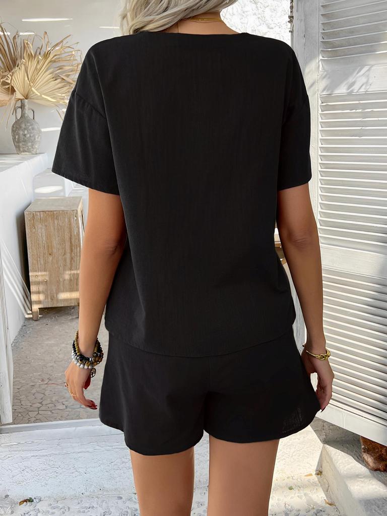 Vår & Sommar Enfärgad Topp med Knytning och Shorts Set - Avslappnad Semesterstil för Kvinnor
