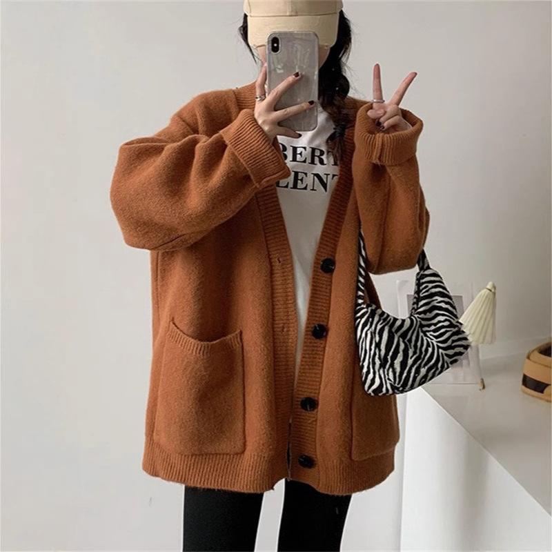 Large size women's retro sweater jacket women's autumn and winter new soft waxy European and American style V-neck knitted cardigan top