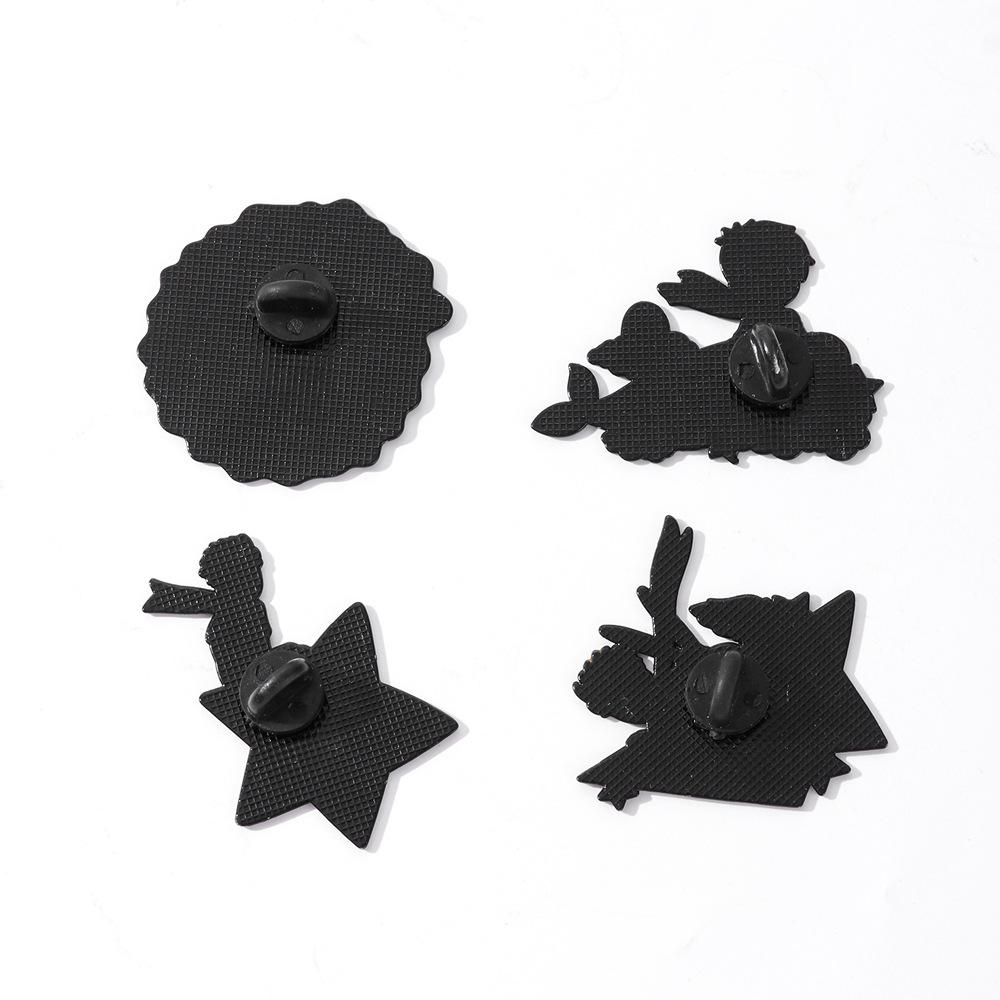 Little Prince Cartoon Badge Creative Star Fairy Tale Cute Brooch Paper Airplane Planet Fashion Accessories