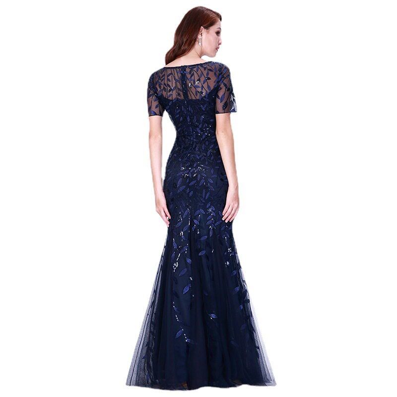 Plus-Size Bridesmaid Evening Gown with Sequins, Mesh, Mermaid Silhouette, Slim Fit, Suitable for Banquets, Performances, and Hosting, Long Dress