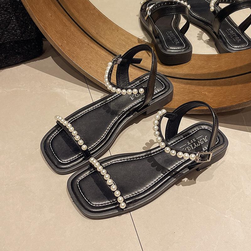 Flat-soled Sandals Female 2025 New Summer French Fairy Style with Skirt Low Heel with Beautiful Sandals