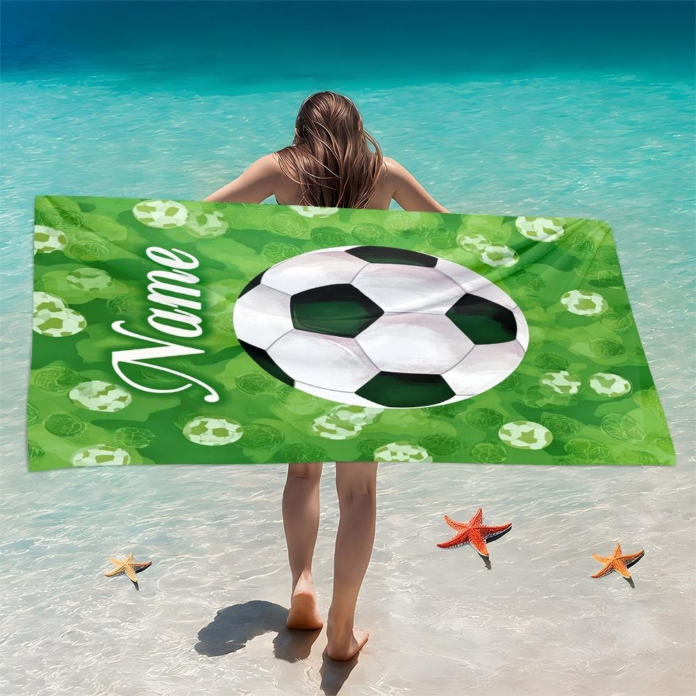 1 Stück Grüner Fußball Benutzerdefinierter Name Strandtuch Personalisiert Mikrofaser Weich Ultra Saugfähig 2D Flaches Handtuch Für Strand Reisen Camping