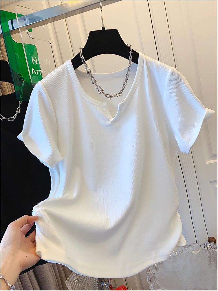 

Женская футболка с V-образным вырезом, плиссированными короткими рукавами, приталенного кроя, европейского дизайна – Лето 2025 Medium белый