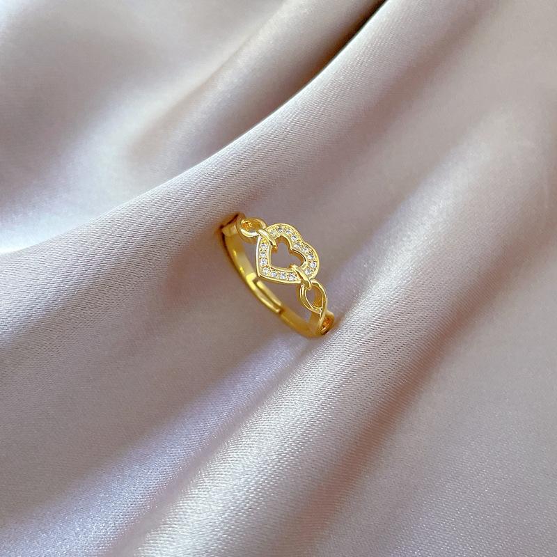 გულის ფორმის ბეჭდები ქალებისთვის 2024 წლის ახალი მოდური ოქროს სამკაულები საქორწილო წვეულების აქსესუარები