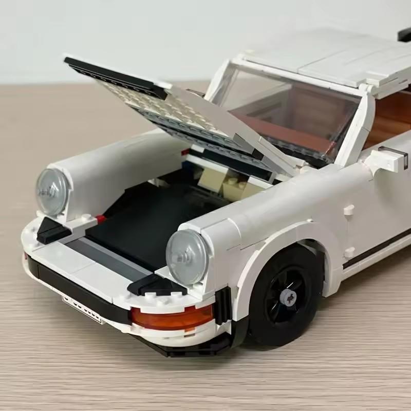 Hot Toys Technical Retro Car Model Legoing 10295 Building Blocks Set Race Classic Kit for Adults and Teens Toys Gift 1458PCS