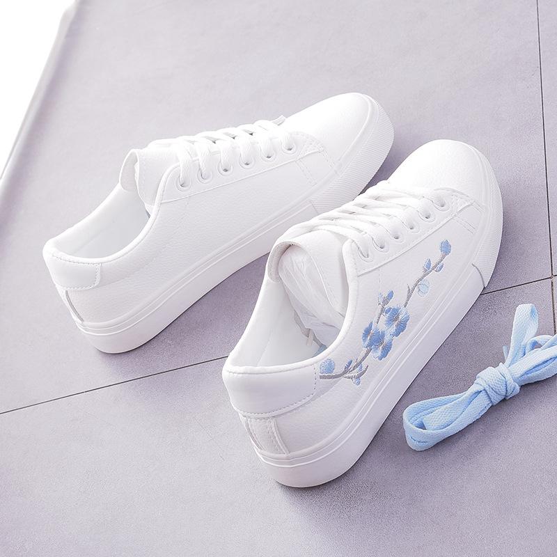 Little white shoes women's shoes spring 2025 new breathable shoes thin board shoes fashion casual dad sports white shoes