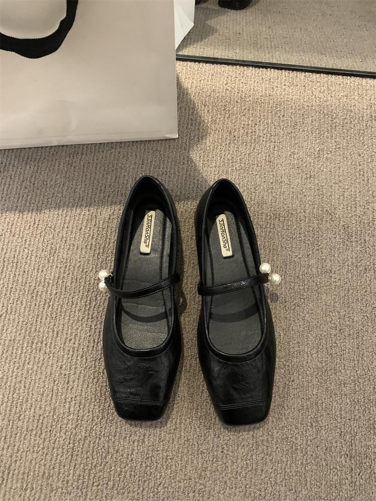 2025 spring and autumn new retro Mary Jane shoes shallow mouth women's shoes one word with pearl flat shoes temperament French single shoes