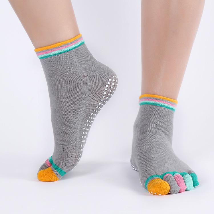 

Пятипалые носки для йоги Силиконовые нескользящие Профессиональные женские носки для пилатеса Для тренировок в помещении Зала Фитнеса Хлопковые Танцевальные Спортивные Носки