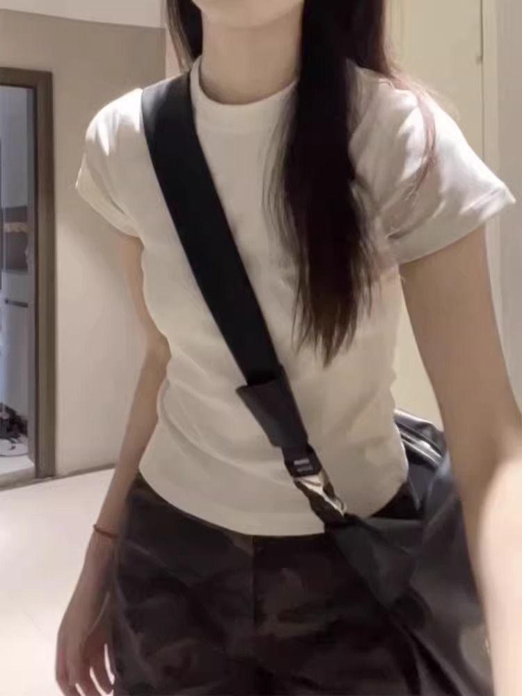 

Женская приталенная белая хлопковая футболка - Круглый вырез, Короткий рукав, Летняя вещь первой необходимости Medium белый