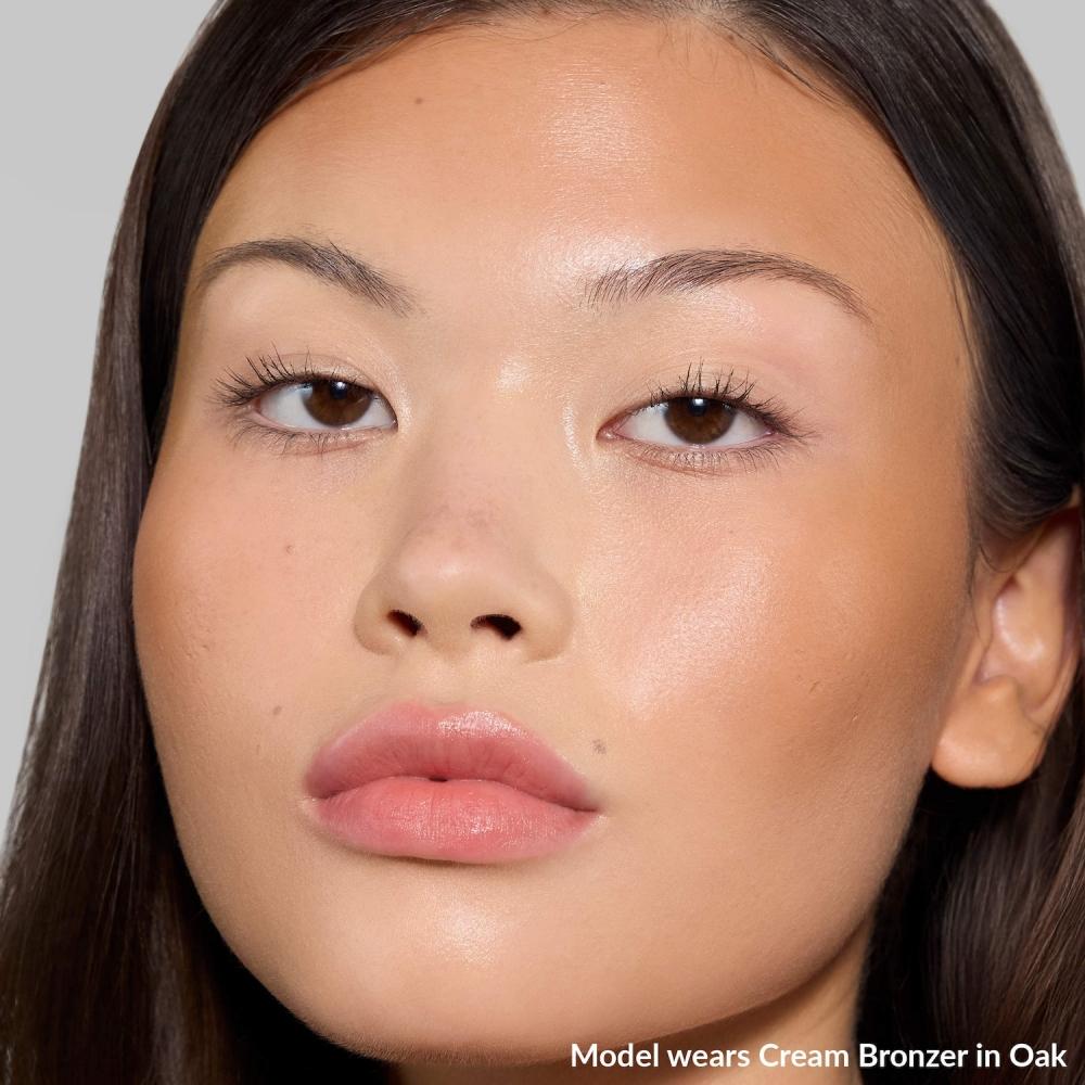 Refy CreAm Bronzer 0.29 Oz 8.3 G OAk Medium With A neutrAl Cool Undertone